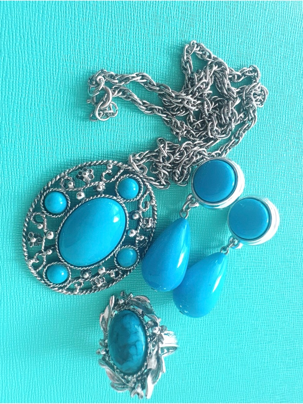 Turquoise Blue Statement Jewelry Set - Silver Tone Necklace, Earrings & Ring